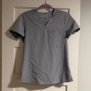 FIGS Women’s Cement Catarina Scrub Top